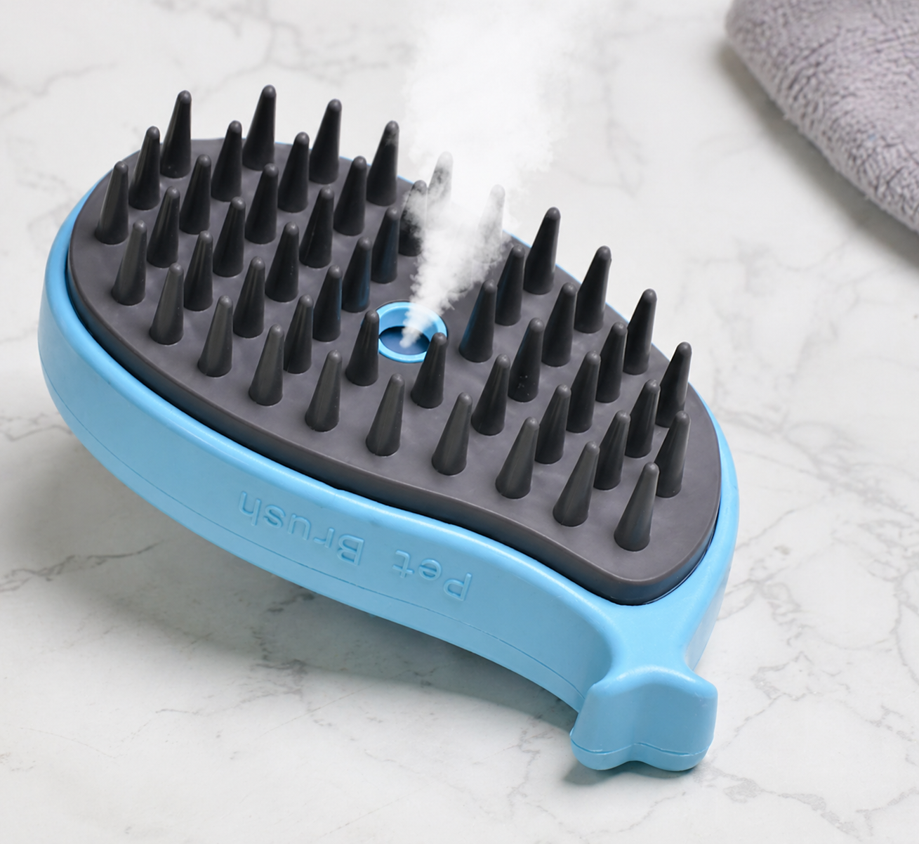 Brosse Vapeur 3-en-1 MAVRO | Adieu les poils volants !